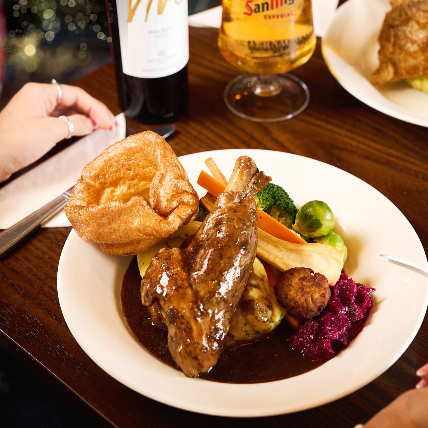 Christmas Day 2025 Lunch, Dinner & Dining at The Kings Corner in oakwood